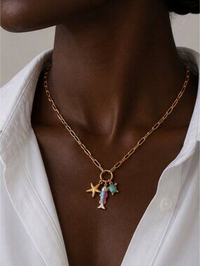 New! Coastal Preppy Gold Starfish Necklace NWOT 5041
